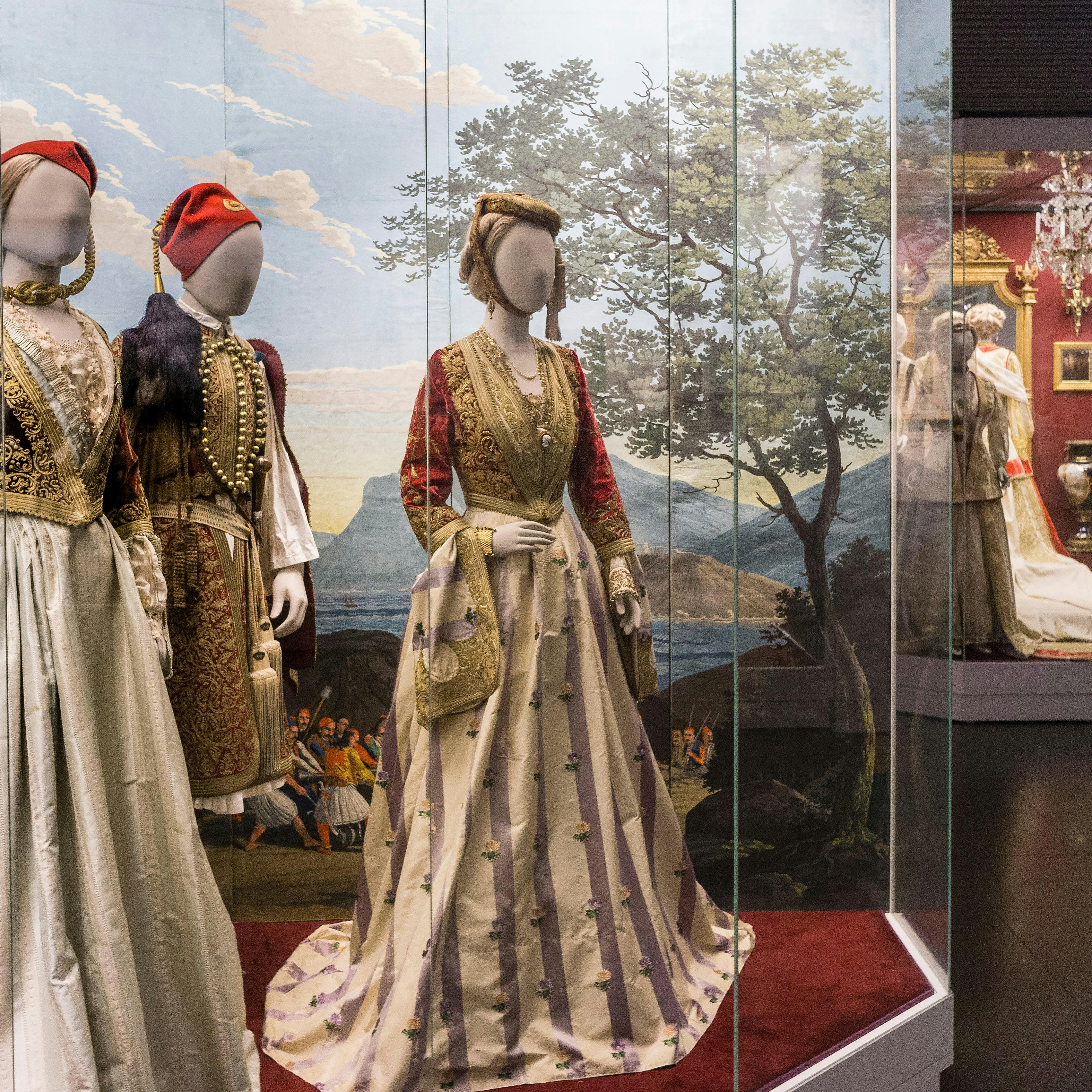 G2NPXM Traditional Greek costumes on display at The Benaki Museum, Athens, Greece
G2NPXM
Benaki, museum, costumes, clothes, clothing, Athens, Greece, Greek, art, arts, capital, cities, city, traditional, costume, craft, crafts, cultural, heritage, culture, design, designs, display, dress, embroidery, museums, needlework, sewing, Attika