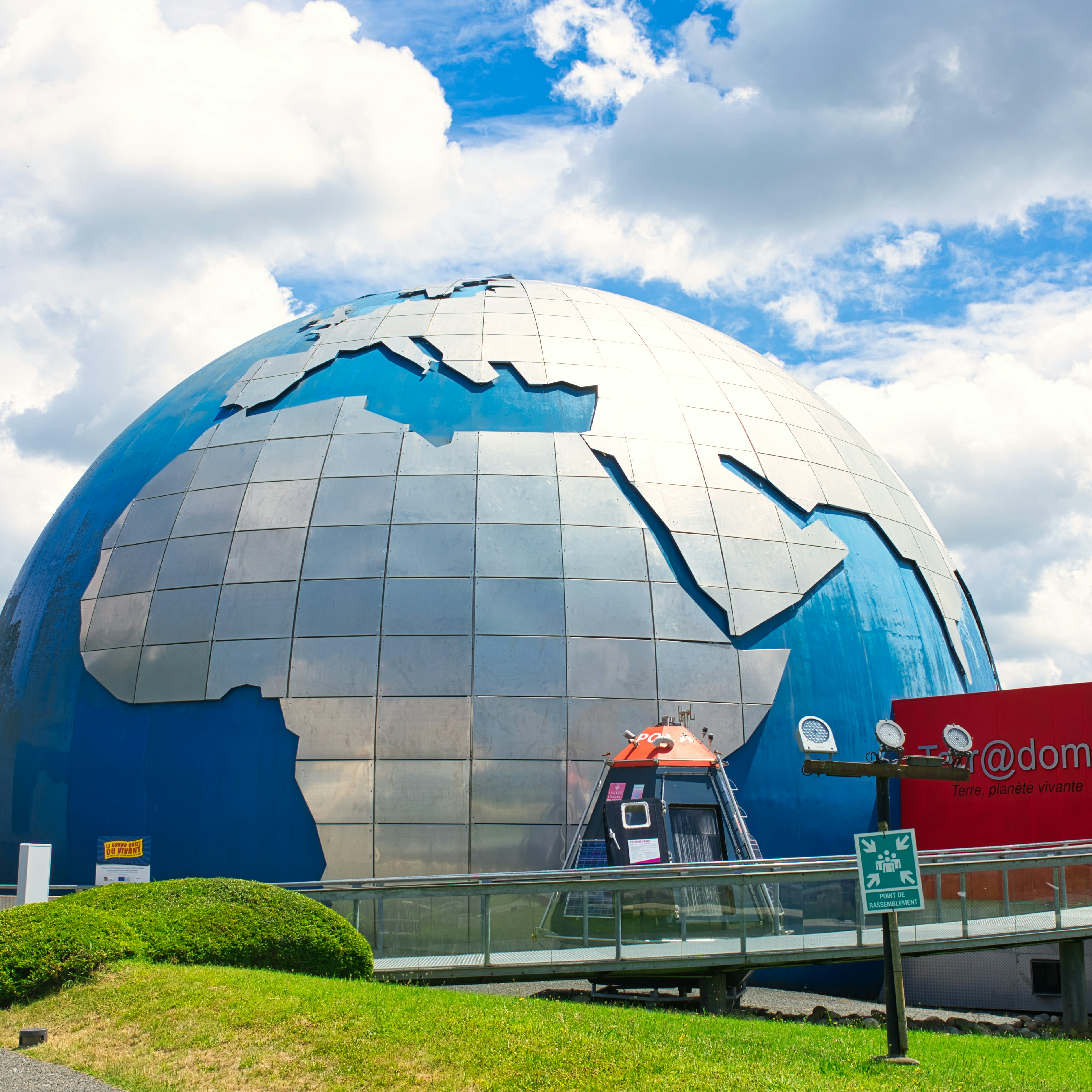 TOULOUSE, FRANCE - JULY, 2018: The planetarium in the City of Space 'Cite de l'espace', decorated as planet Earth; Shutterstock ID 1154206081; your: Sloane Tucker; gl: 65050; netsuite: Online Editorial; full: POI
1154206081